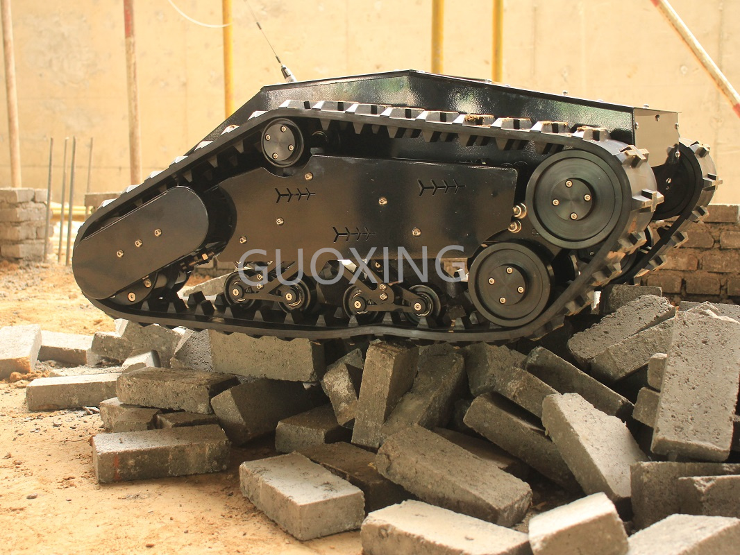 Steering Climbing All Terrain Tracked Robot Chassis Safari - 880T