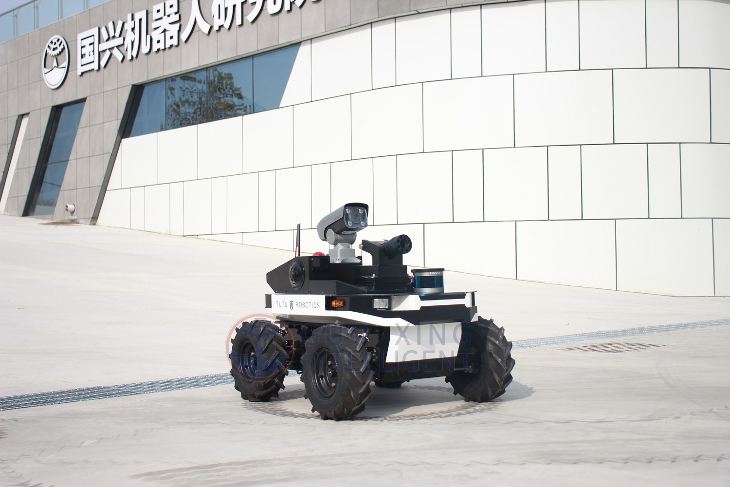 Outdoor Security System Patrol Service Robot WT1000